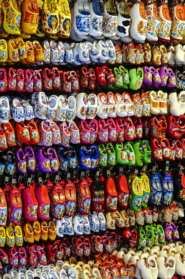 shop clogs