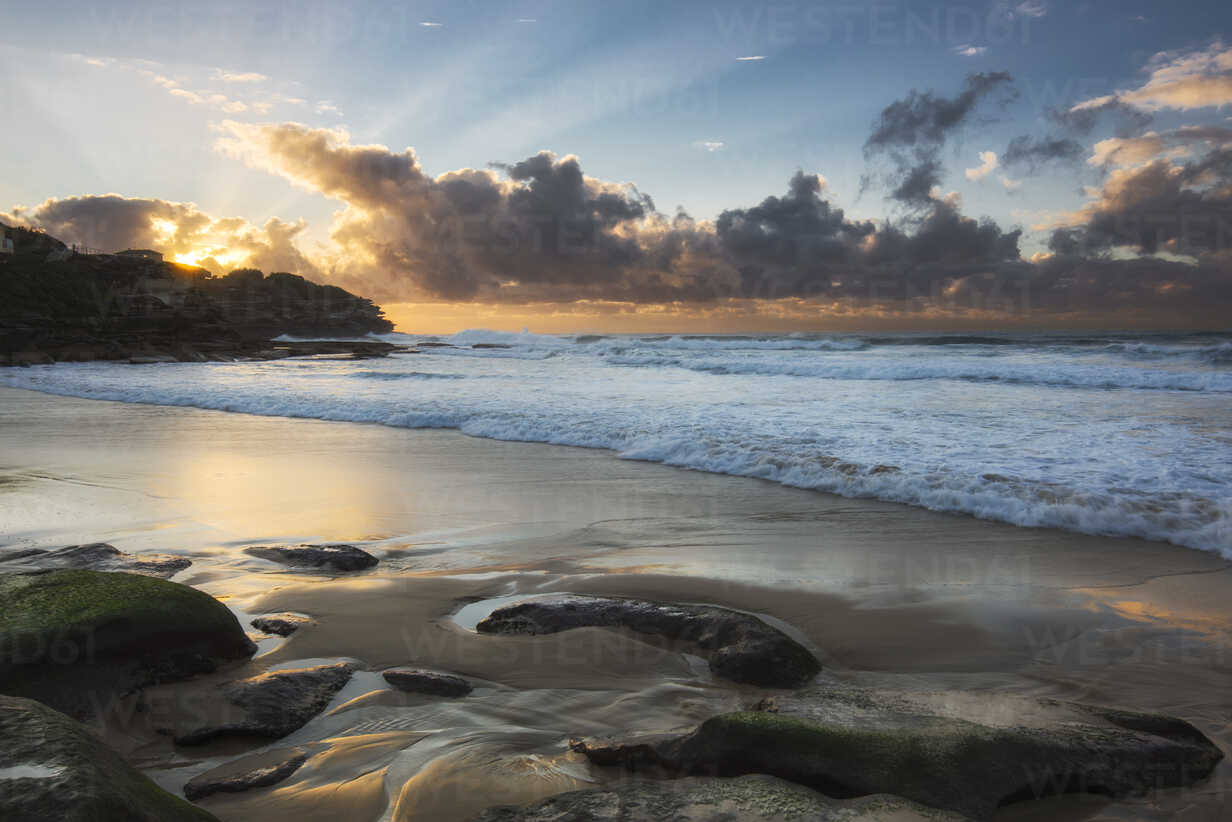 Australia New South Wales Tamarama Beach At Sunset Goaf Anton Gorlin Westend61