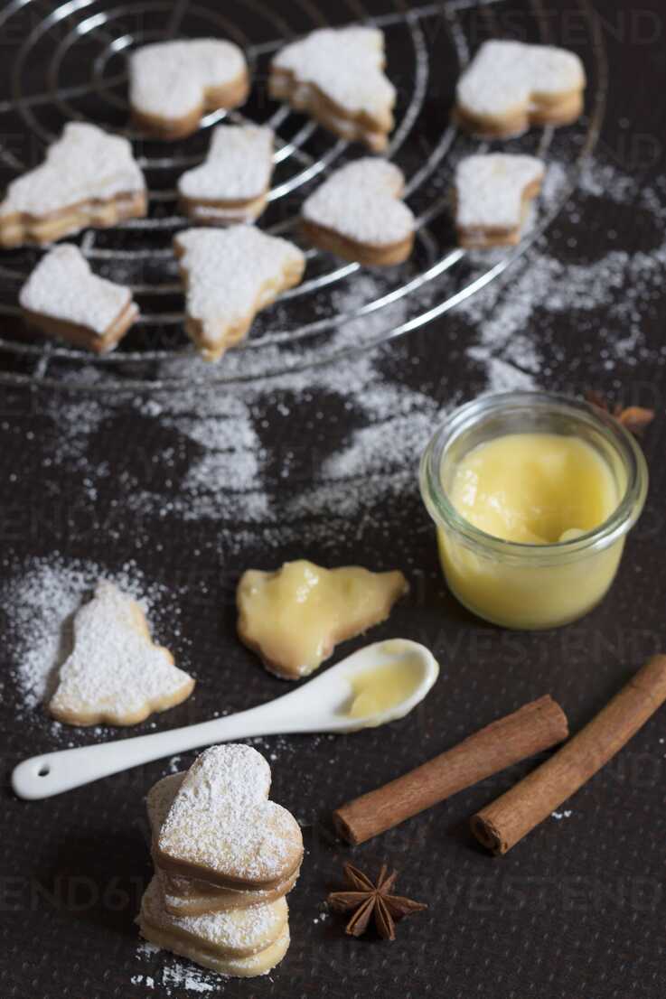 Christmas Cookies Filled With Lemon Curd Stockphoto