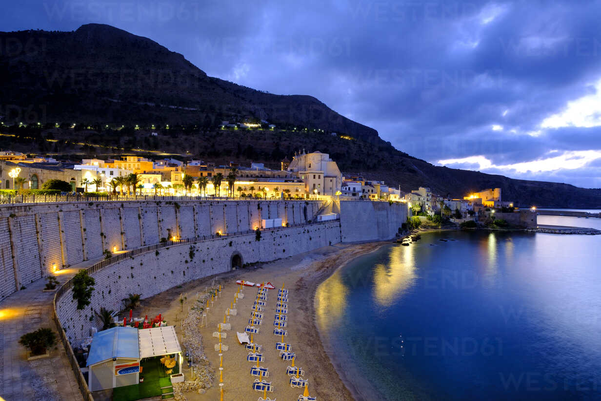 Italy Sicily Trapani Castellammare Del Golfo Promenade And Beach In The Evening Lbf Lisa Und Wilfried