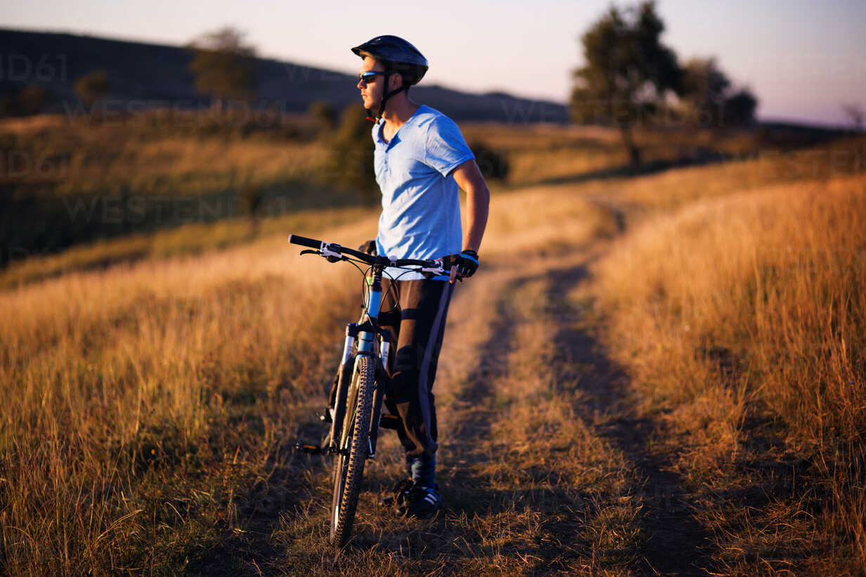 dirt road bicycle