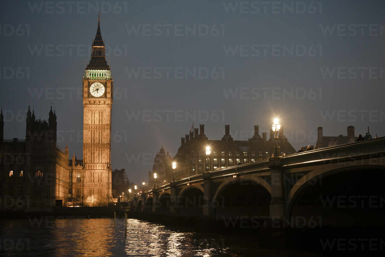 Illuminated Big Ben And Westminster Bridge Against Clear Sky At Night Cavf Cavan Images Westend61